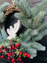 Load image into Gallery viewer, Pine & Berry Buck