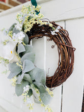 Load image into Gallery viewer, Calla Lily & Blossoms