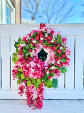 Load image into Gallery viewer, Strawberries