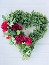 Load image into Gallery viewer, Boxwood & Rose Heart