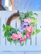 Load image into Gallery viewer, Soft Peonies