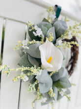 Load image into Gallery viewer, Calla Lily & Blossoms