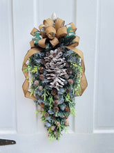 Load image into Gallery viewer, Pine Cone Winter
