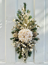 Load image into Gallery viewer, Hydrangea Holiday Swag
