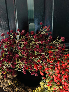 Baby’s Breath & Mini Pinecones