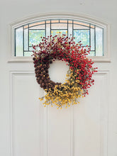 Load image into Gallery viewer, Baby’s Breath &amp; Mini Pinecones
