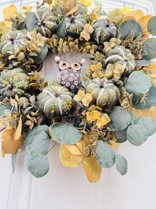 Autumn Peek