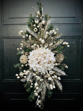 Load image into Gallery viewer, Hydrangea Holiday Swag
