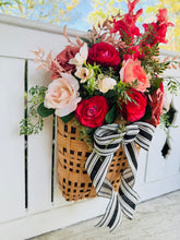 Load image into Gallery viewer, Summer Pink Basket
