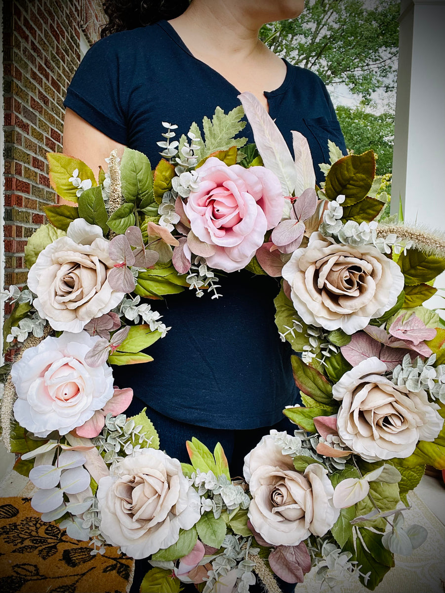 Ring Around the Roses – LalyPete - Wreaths and Crafts