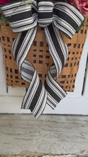 Load and play video in Gallery viewer, Summer Pink Basket
