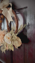 Load and play video in Gallery viewer, Champagne Pumpkin
